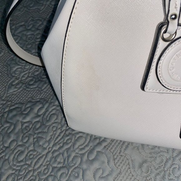 Catherine Malandrino 3D Floral Annabelle Frame Satchel w/dust bag - Picture 14 of 16